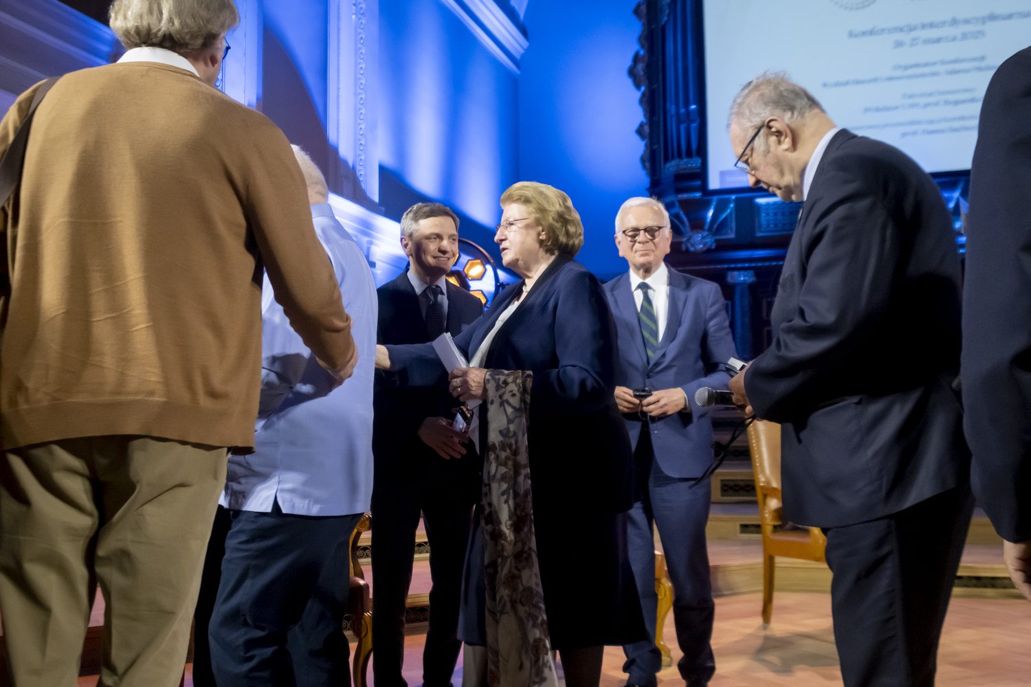 “Jan Paweł II - mosty idei współczesnego świata”