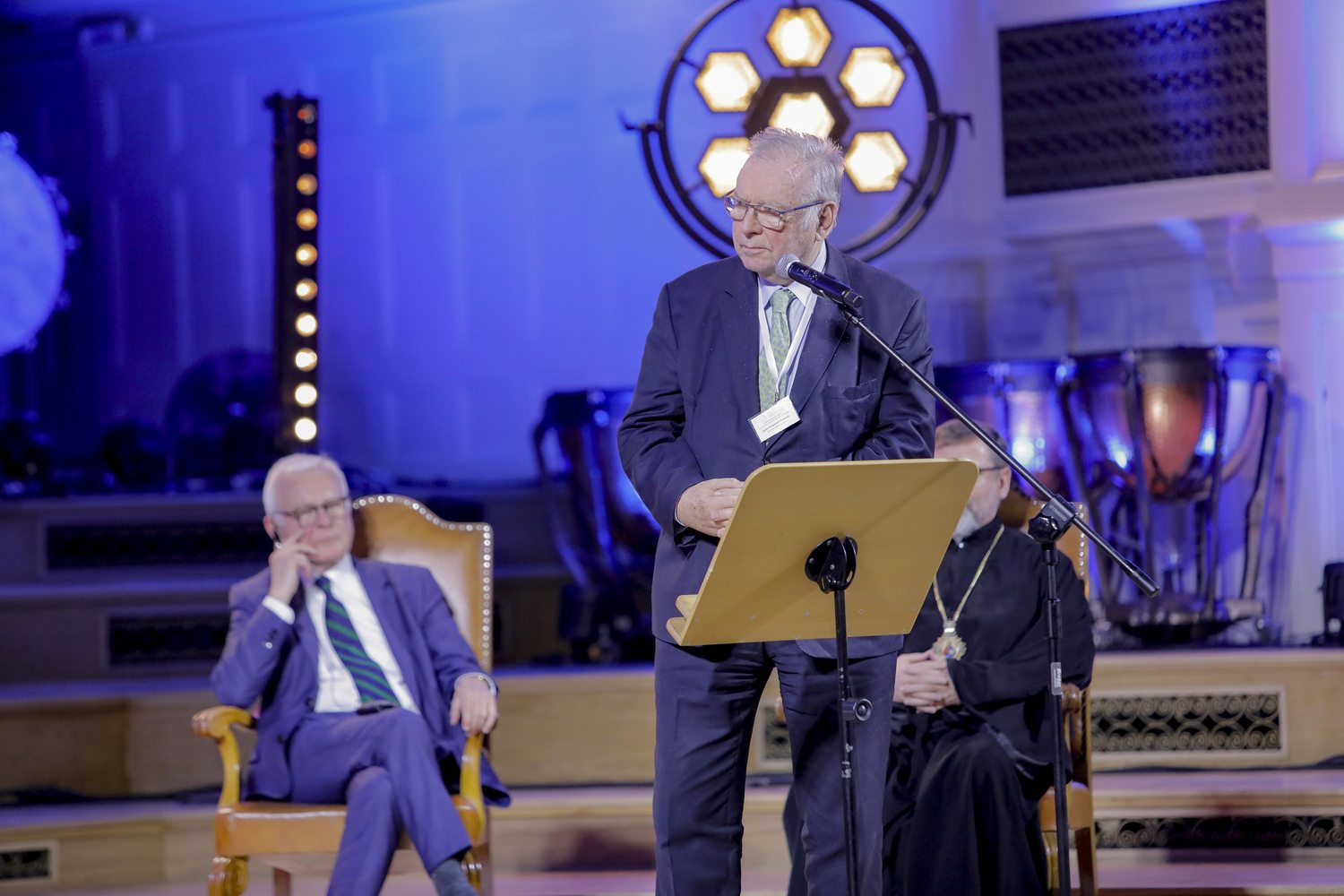 “Jan Paweł II - mosty idei współczesnego świata”