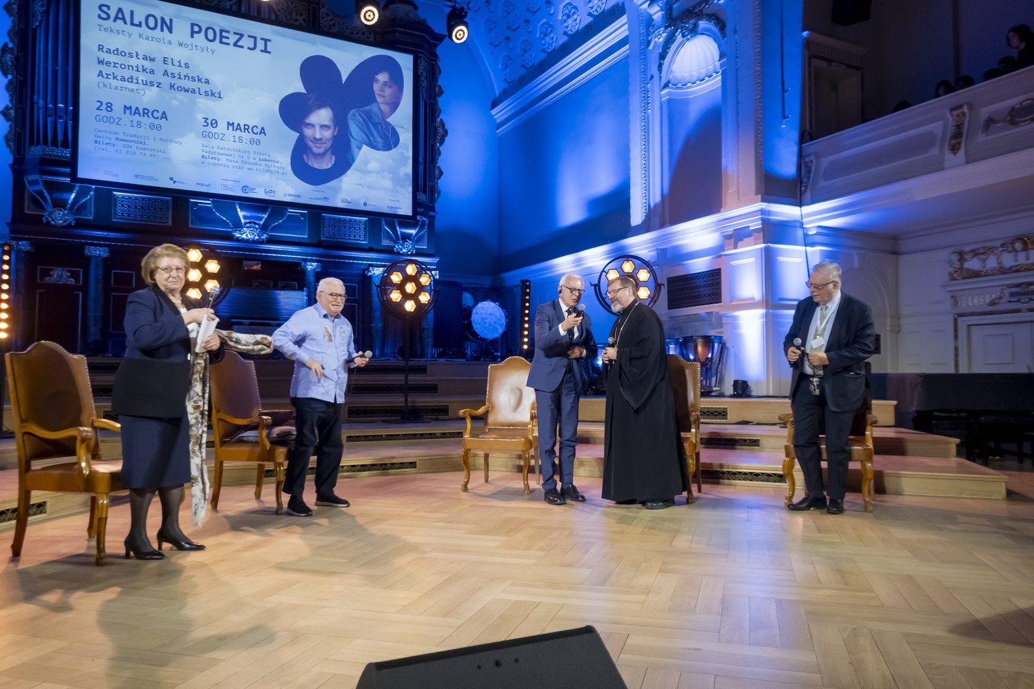 “Jan Paweł II - mosty idei współczesnego świata”