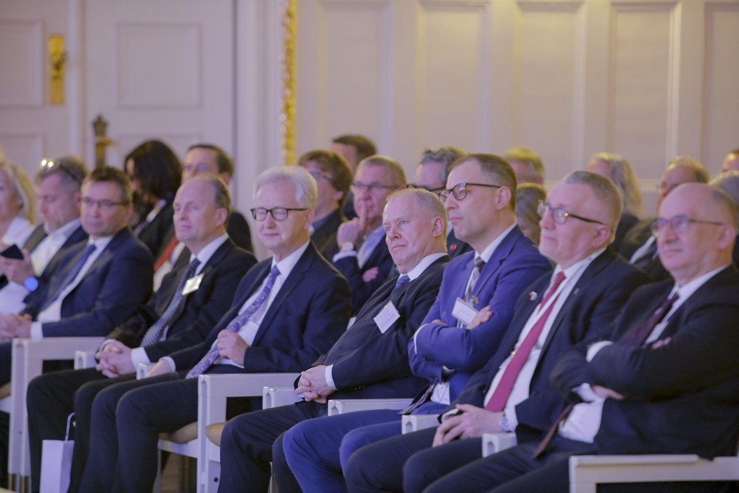 “Jan Paweł II - mosty idei współczesnego świata”