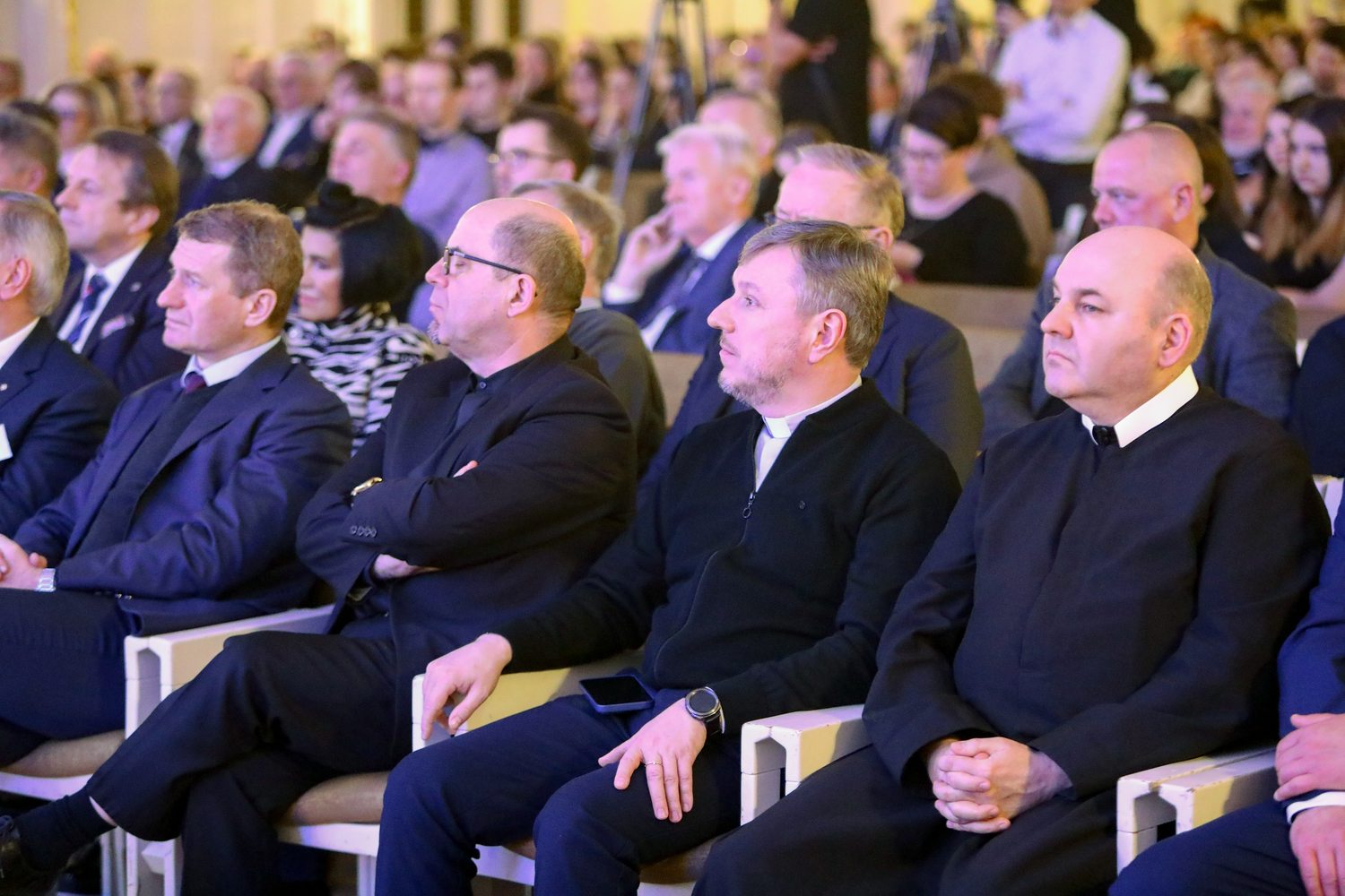 “Jan Paweł II - mosty idei współczesnego świata”