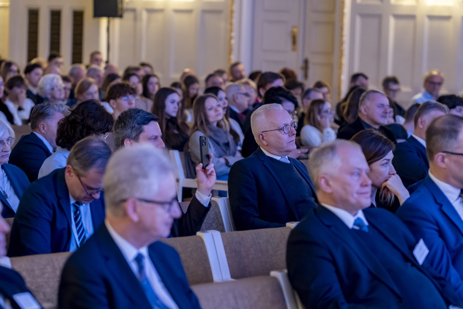 “Jan Paweł II - mosty idei współczesnego świata”