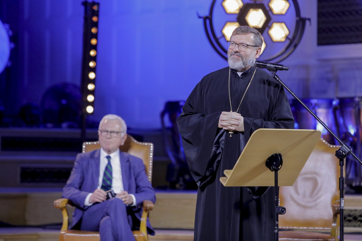 “Jan Paweł II - mosty idei współczesnego świata”