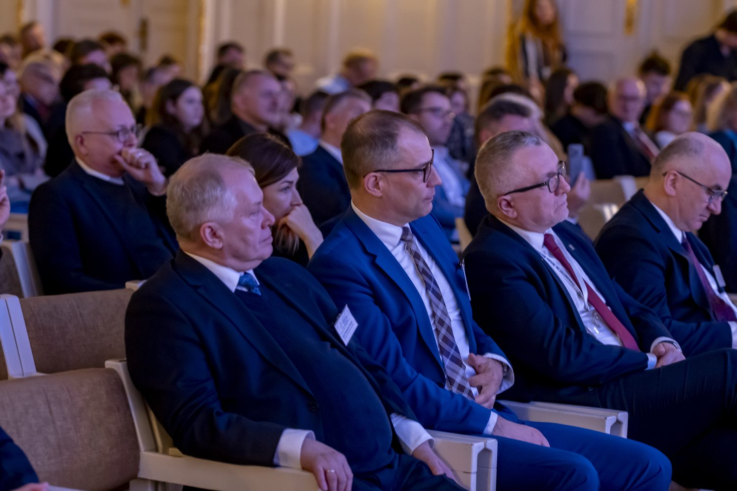 “Jan Paweł II - mosty idei współczesnego świata”