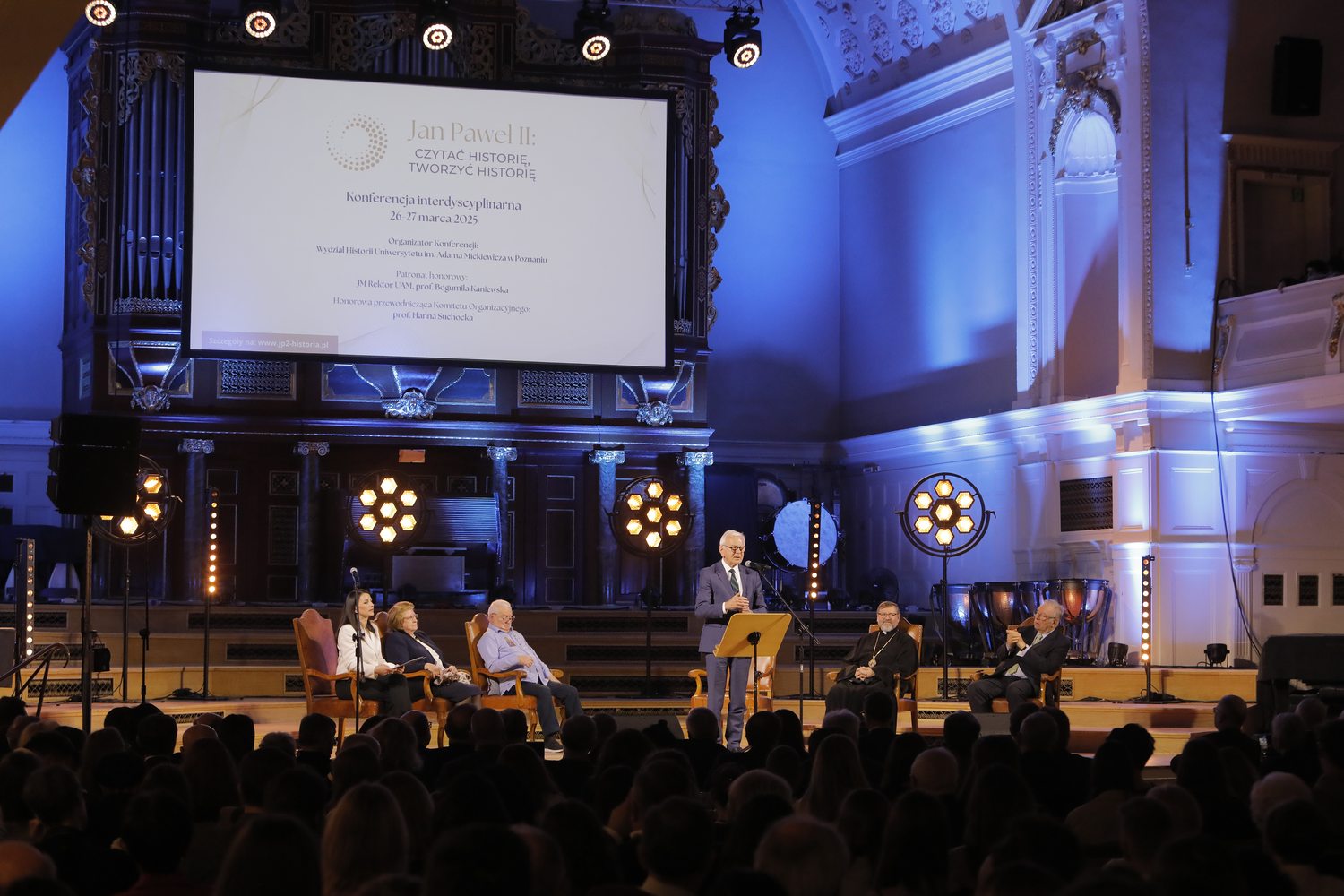 “Jan Paweł II - mosty idei współczesnego świata”