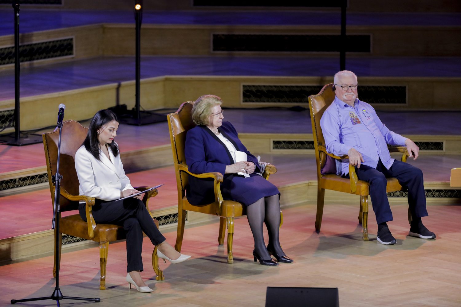 “Jan Paweł II - mosty idei współczesnego świata”