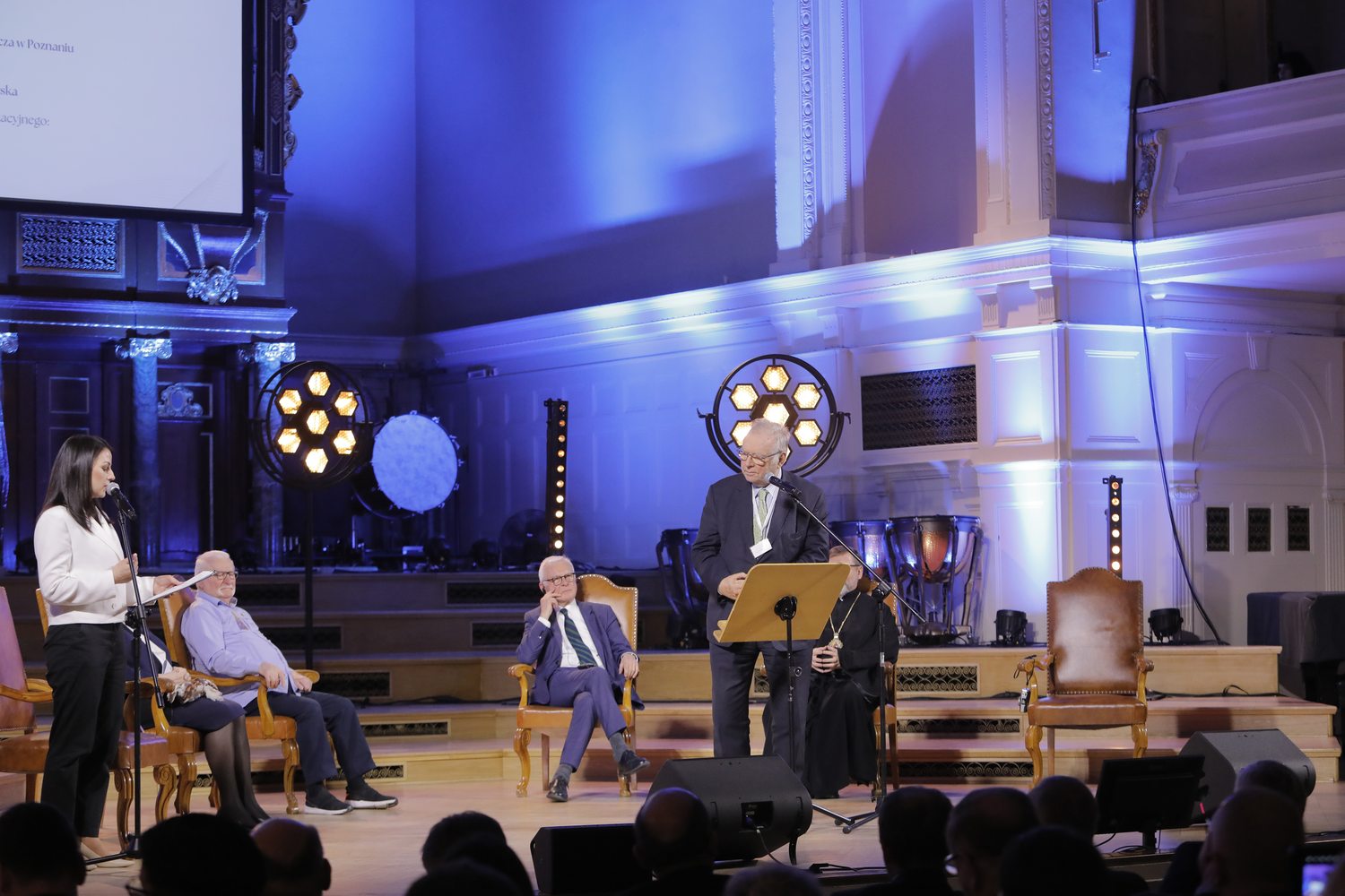 “Jan Paweł II - mosty idei współczesnego świata”