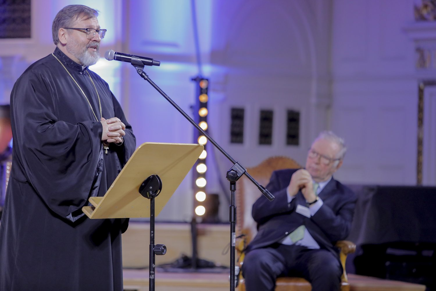 “Jan Paweł II - mosty idei współczesnego świata”